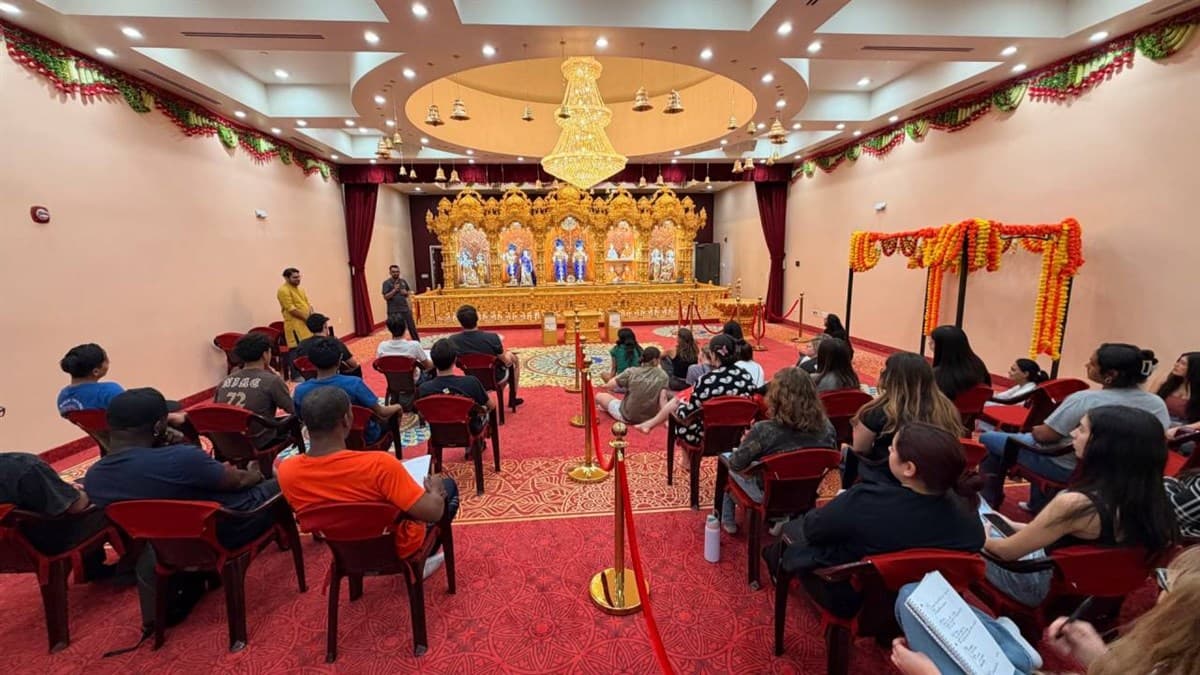 BAPS Hosts Fresno Pacific Religious Studies Students